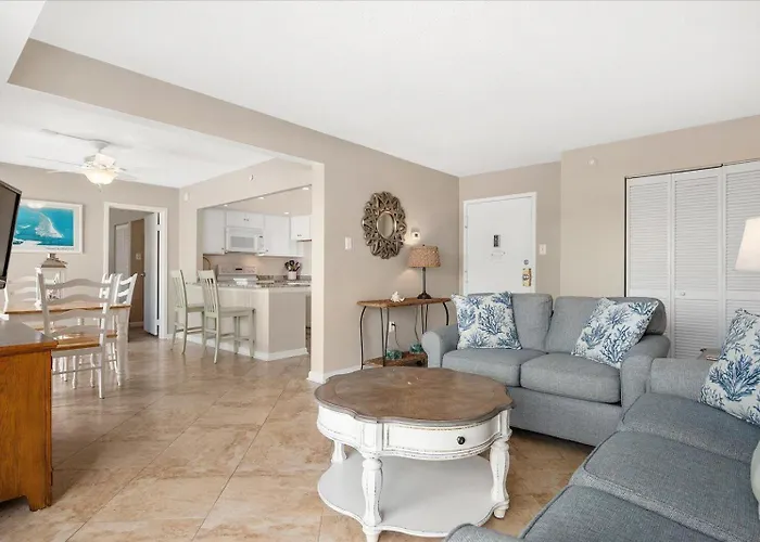 2 Bedroom Ocean Front With Outdoor Pool! *