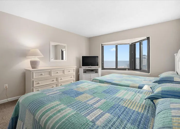 2 Bedroom Ocean Front With Outdoor Pool! Holiday home